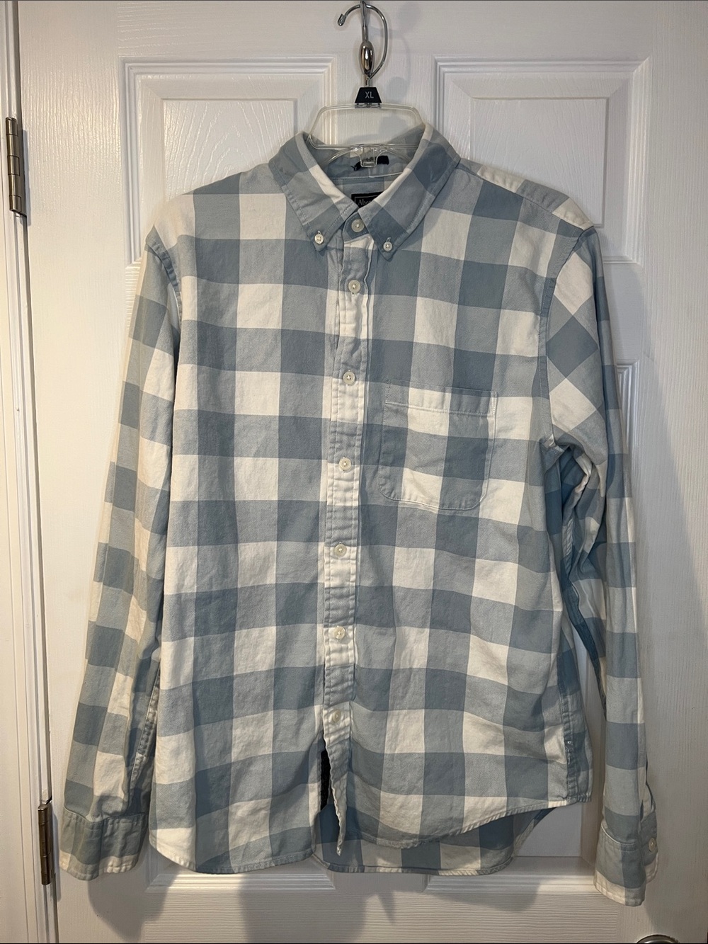 Men's Abercrombie & Fitch Light Blue and White Checkered Button-Down Size L Slim